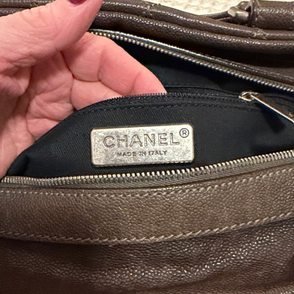 EUC Chanel Quilted Caviar Satchel - Picture 7 of 12